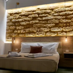 Oneira Bed & Breakfast